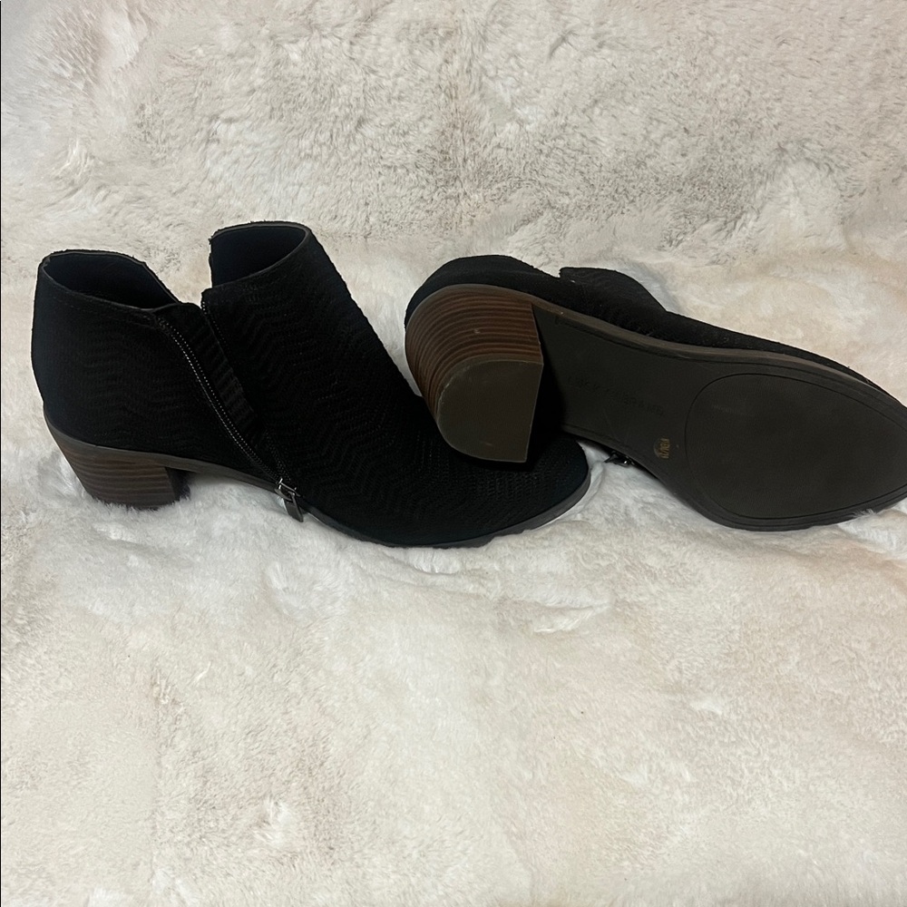 Lucky Brand Black Ankle Booties